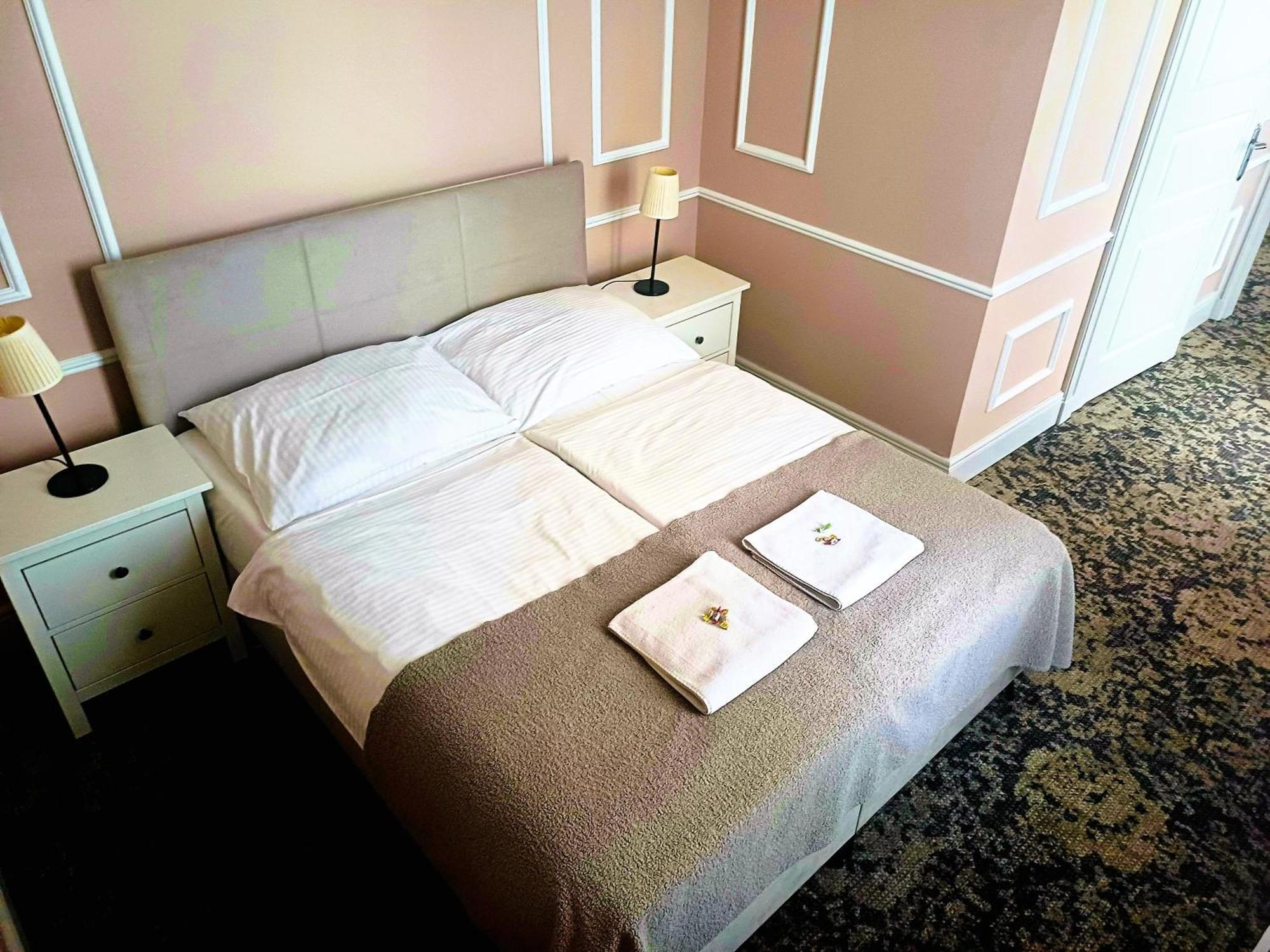 Aparthotel Platinum Apartamenty Inowrocław Exteriör bild